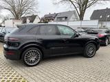 Porsche Cayenne Platinum Edition - gebrauchte Porsche Cayenne aus dem Jahr 2022