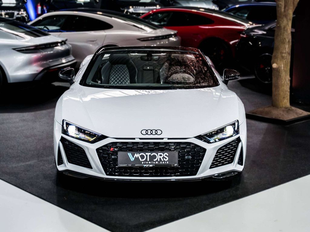 Audi R8 Spyder V10 Performance - Quattro - Suzuka Gre imagem 3