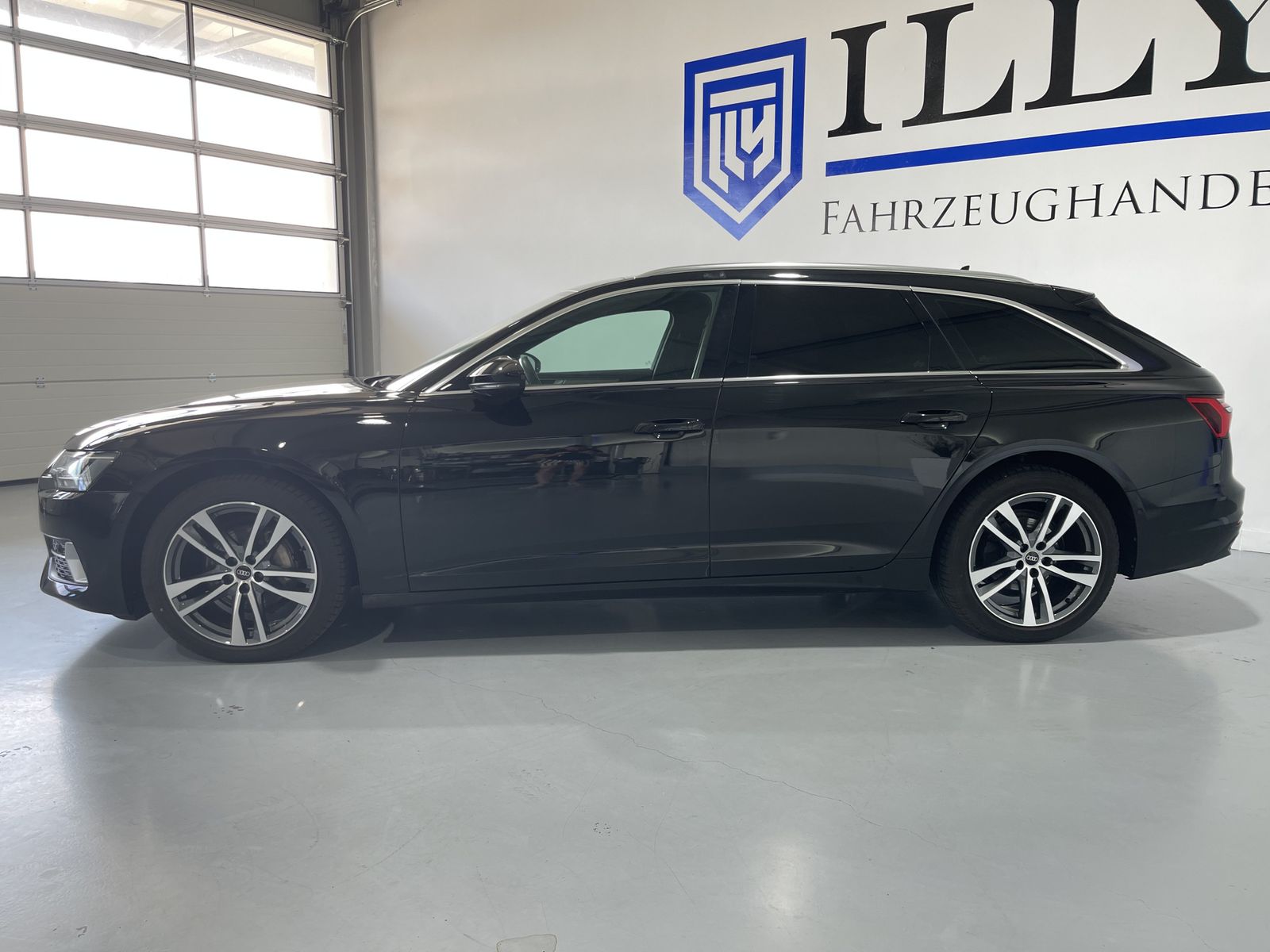 Fahrzeugabbildung Audi A6 40 TDI*Sport*LED*Leder*HUD*AHK*Pano*