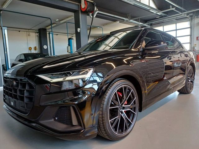 Audi Q8 45 TDI quattro tiptronic S-line