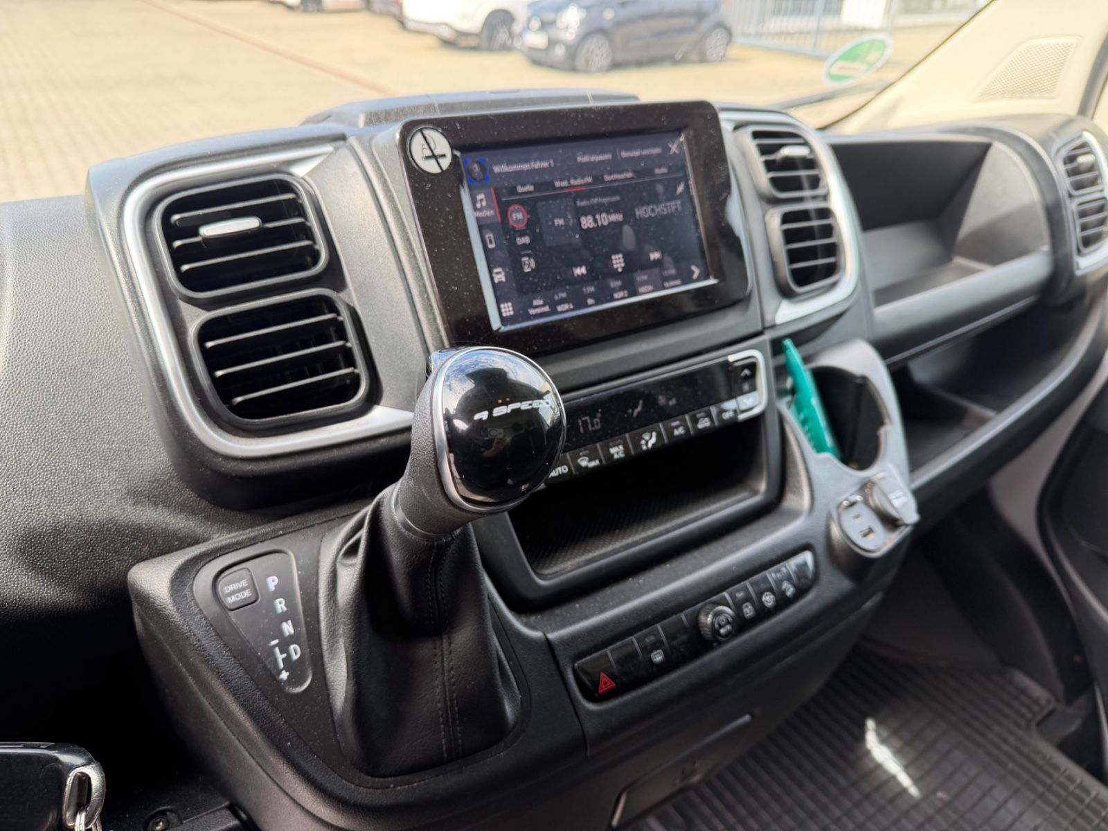 Fahrzeugabbildung Fiat Ducato KLB AHK RFK Klimaautomatik