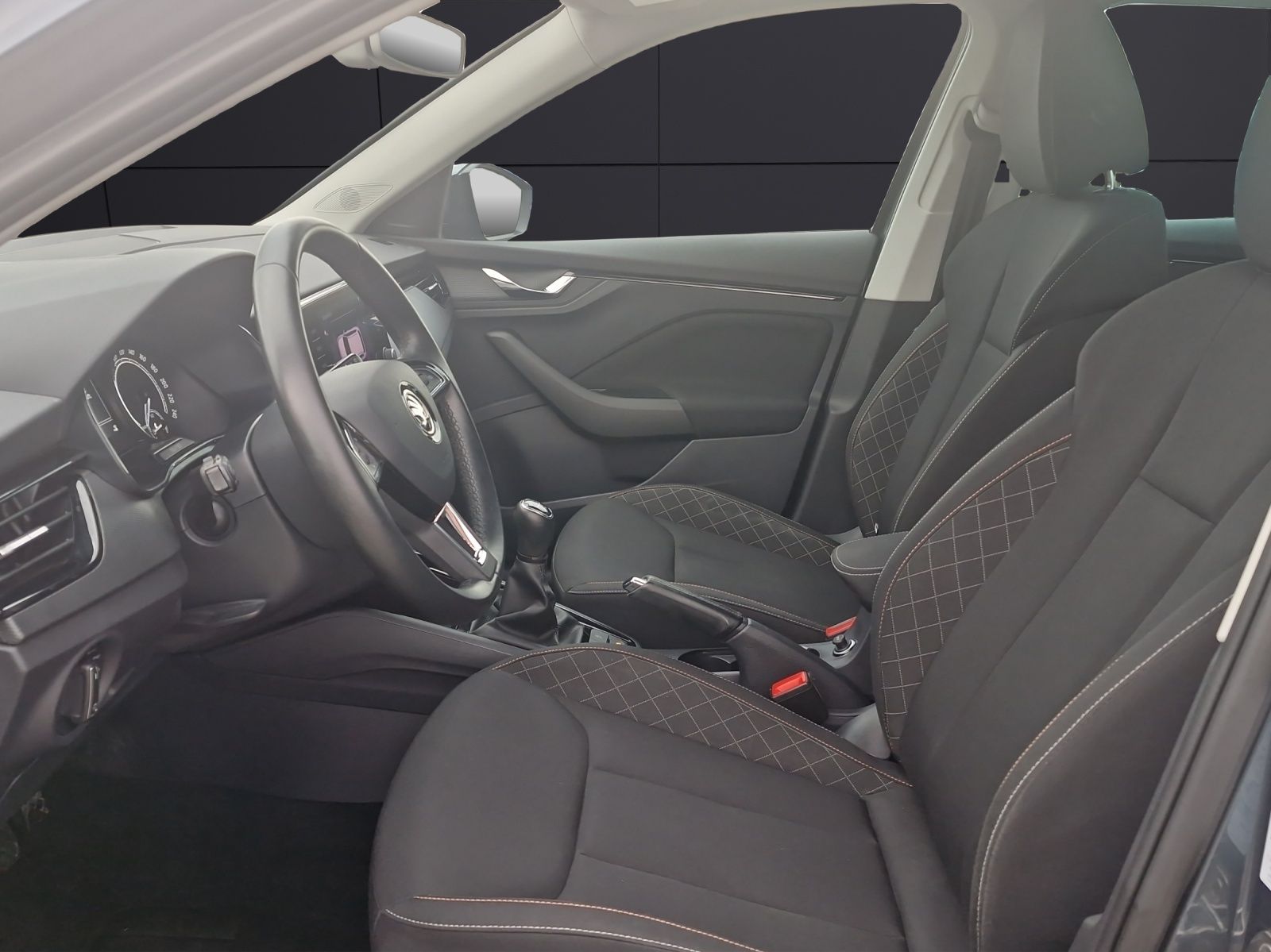 Fahrzeugabbildung SKODA Kamiq Ambition 1,0 TSI LED SHZ GRA APP-CONNECT