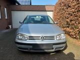 Volkswagen Golf 4 2001 1.4 Neuer TÜV Winter + Sommerr... - Volkswagen Golf aus 2001: Kombi