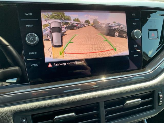 Polo 1.0 TSI R-LINE +KAMERA+NAVI+DCP+APP+ACC+ALU