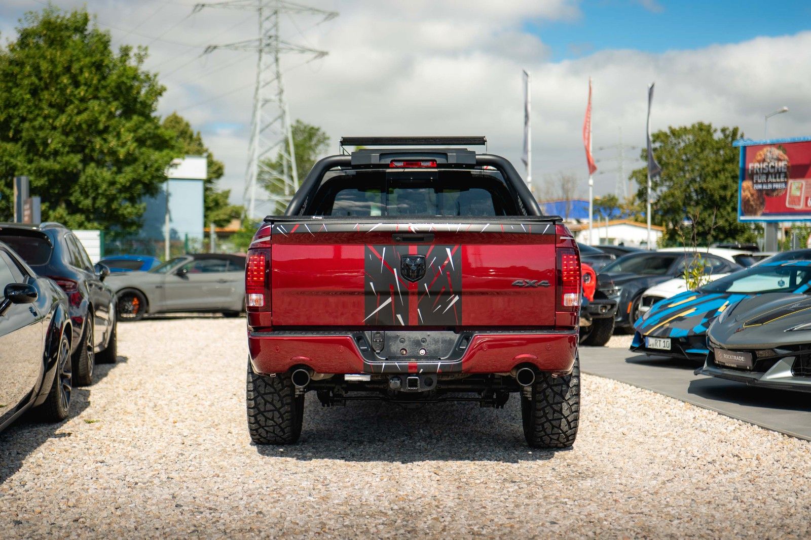 Fahrzeugabbildung Dodge RAM 5.7 V8 HEMI 4x4 OFFROAD Night-Paket *LED*AHK