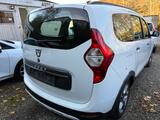 Dacia Lodgy Stepway 1.5 dCi Klima Navi 8xbereift PDC - weiße Dacia Lodgy