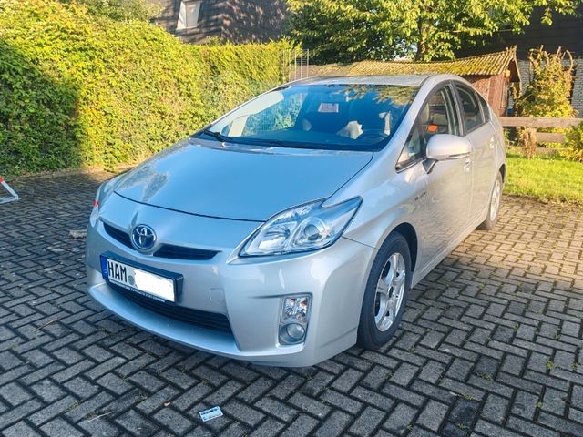 Toyota Prius 1.8-l Hybrid life 