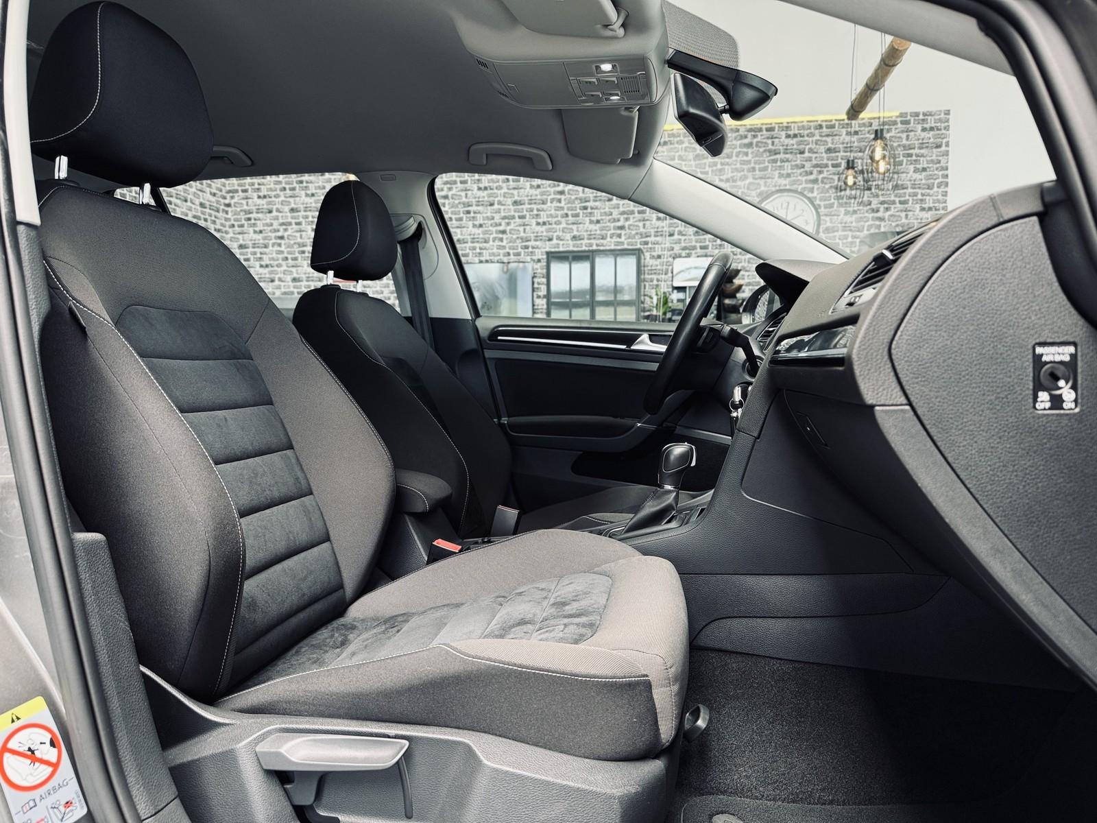 Volkswagen Golf Variant Highline Automatik |AHK|NAVI|KAMER|