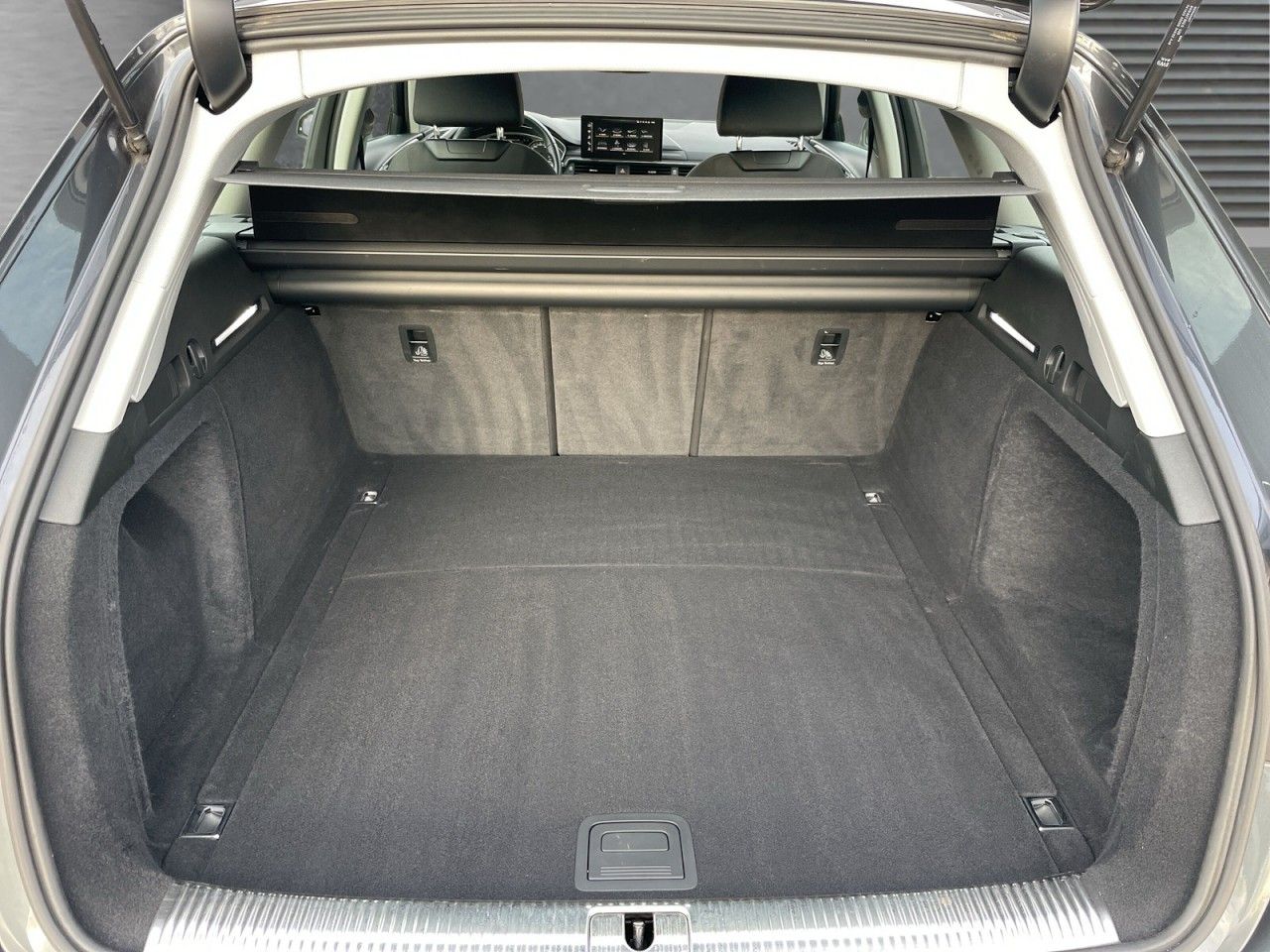 Audi A4 - Bild 8