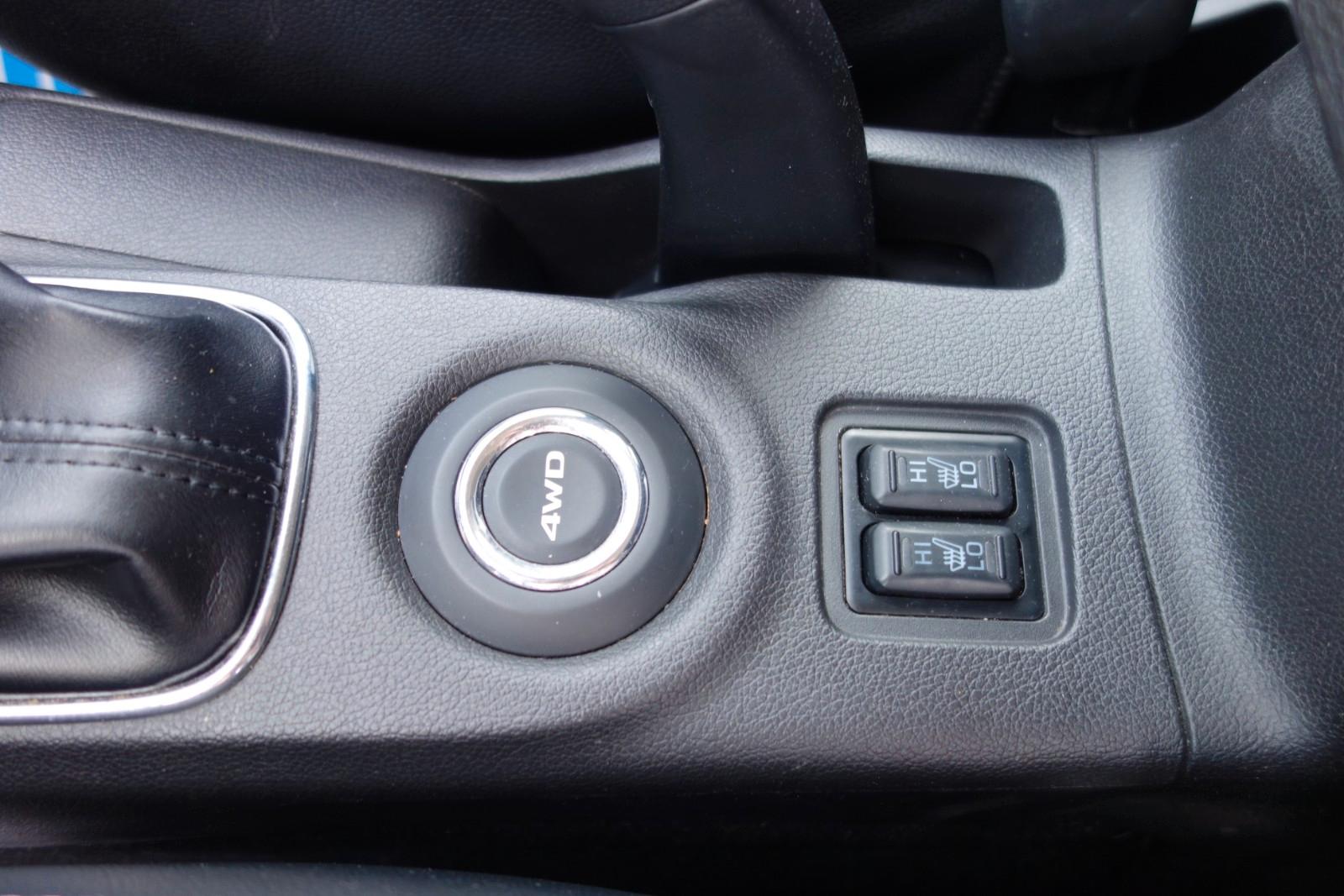 Mitsubishi Outlander 2.2 DI-D 150 ch 4WD Instyle • 7 places • Cuir • GPS • Toit ouvrant • Caméra