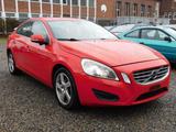 Volvo S60 Lim. Momentum/Automatik