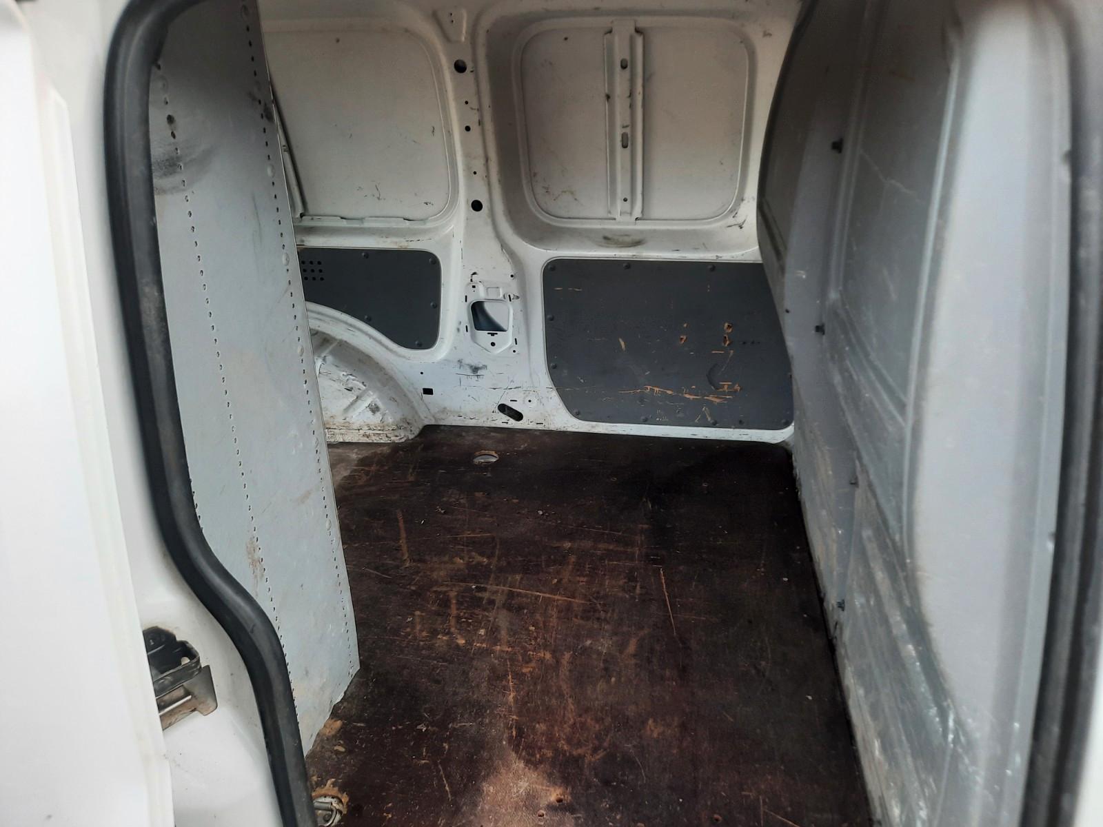 Volkswagen Caddy Maxi 1.9 TDI Kastenwagen/Tüv Neu/ZR NEU