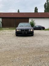 BMW 518i Limousine  - BMW 518 mit Benzin-Antrieb