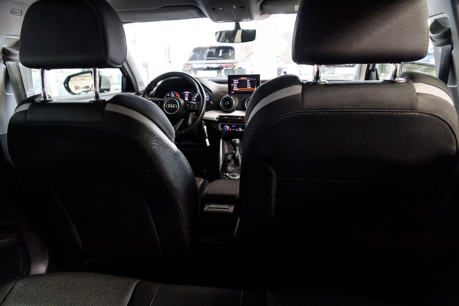 Fahrzeugabbildung Audi Q2 sport 1.6 TDI +LED +Bluetooth