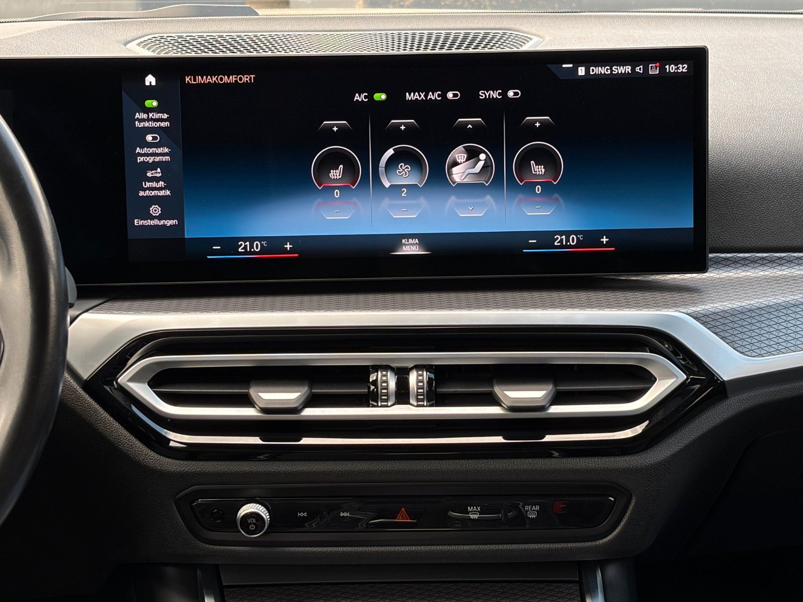 Fahrzeugabbildung BMW 330e Touring M Sport Alcan. Anthra. LC+ AHK H&K