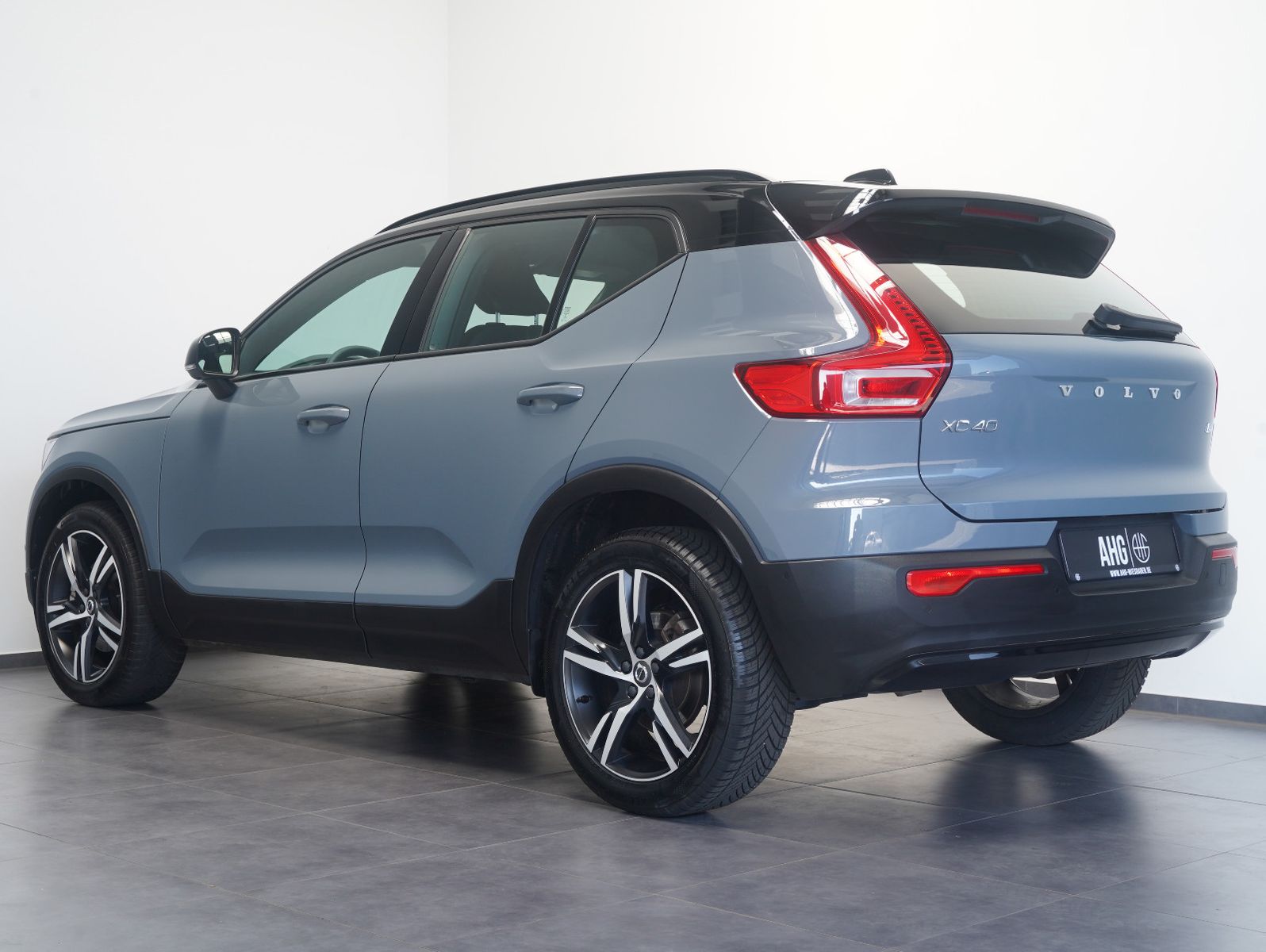 Fahrzeugabbildung Volvo XC40 B4 B R Design LED/NAVI/ACC/LEDER/360°
