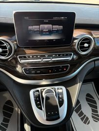 Mercedes V 250 - 11