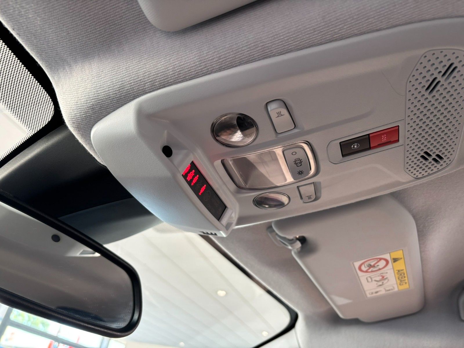 Fahrzeugabbildung Opel Corsa-e F EDITION 7KW NAVI/VIRT/SHZ/DAB/WÄRMEP.
