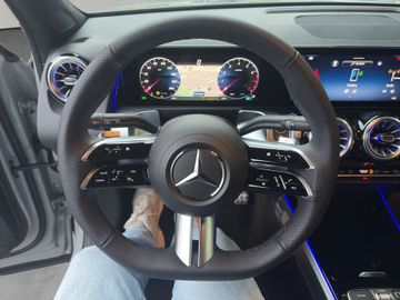 Mercedes GLB 180 - 11