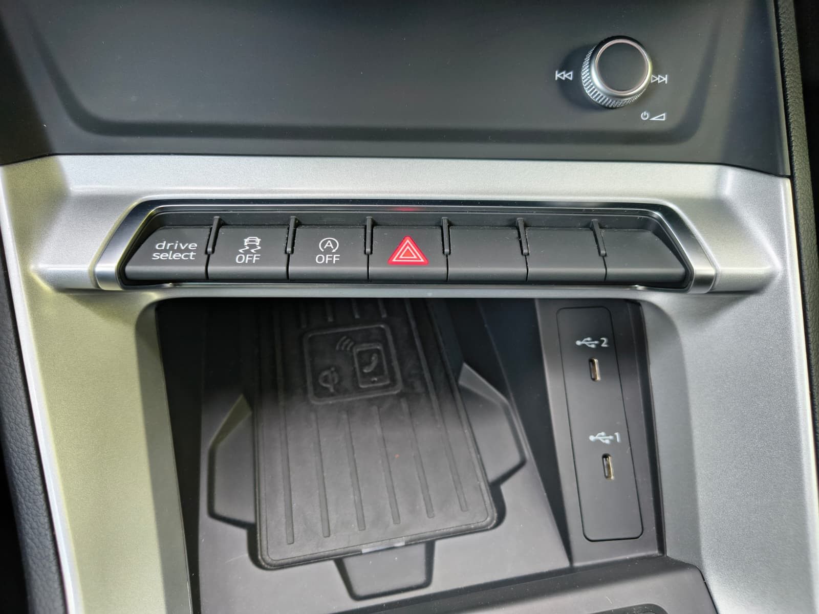 Fahrzeugabbildung Audi Q3 Sportback 35 TDI S-tronic LED+MMI+AHK+SHZ+DSP