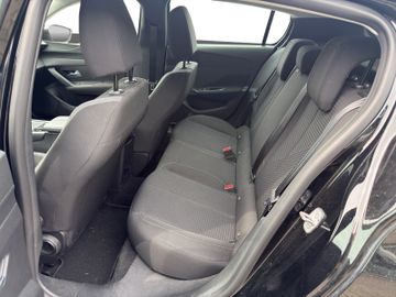 Peugeot 308 1.2 PureTech 130 Active Pack +LED+SHZ+LM