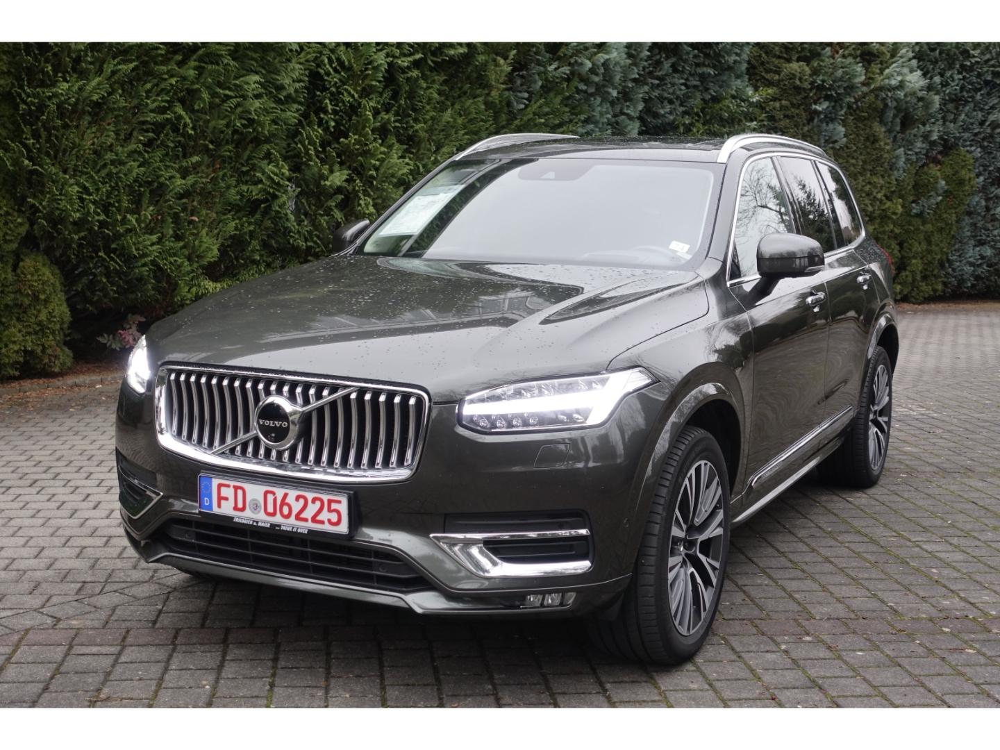 Volvo XC90 B5D AWD  Inscription  7S /Licht-P/Winter-P/