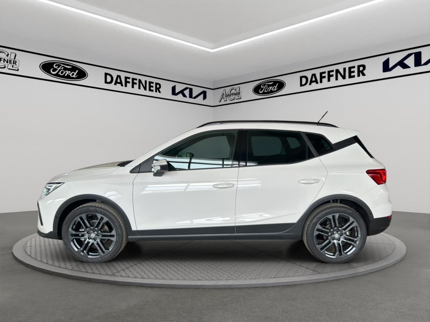 Fahrzeugabbildung SEAT Arona 1.0 TSI 85 kW FR Navi Digitales Cockpit LE