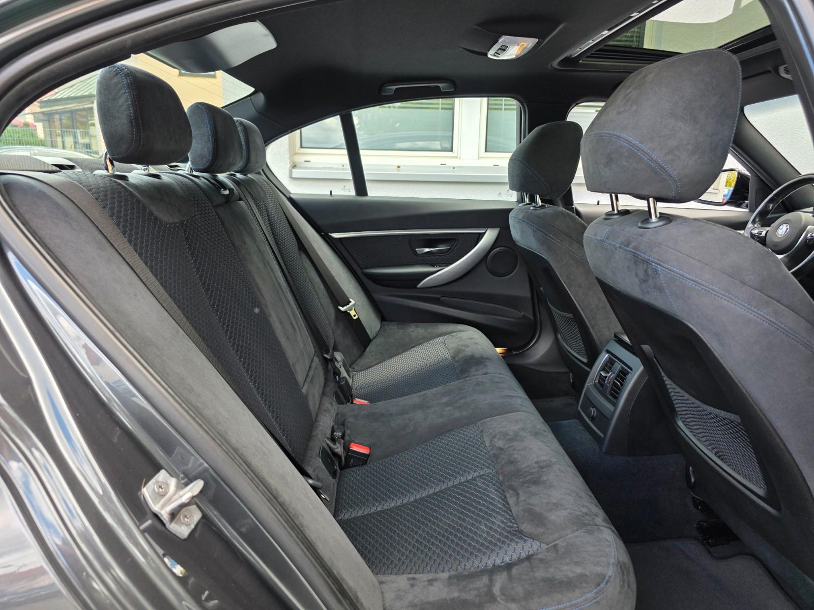 BMW 320 i M Sport*1.Hand*Scheckheft gepflegt*Ambient