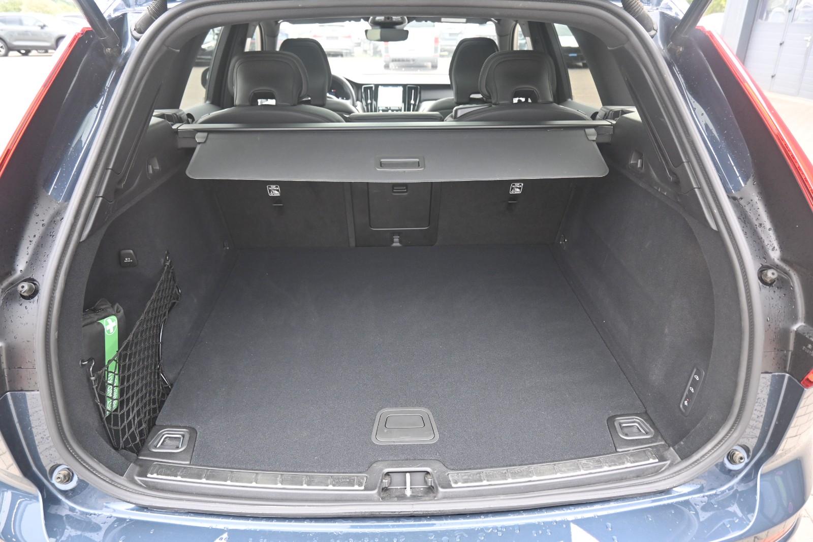 Volvo XC60 B5 AWD Ultra Dark*PANO*LUFT*360°*ACC*AHK, миниатюра 16