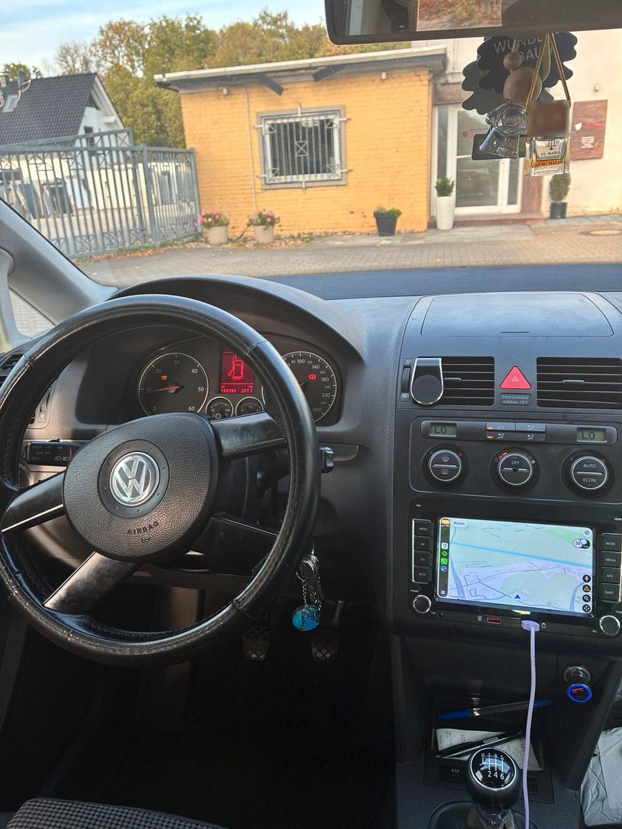 Volkswagen Touran 2005 — photo 11