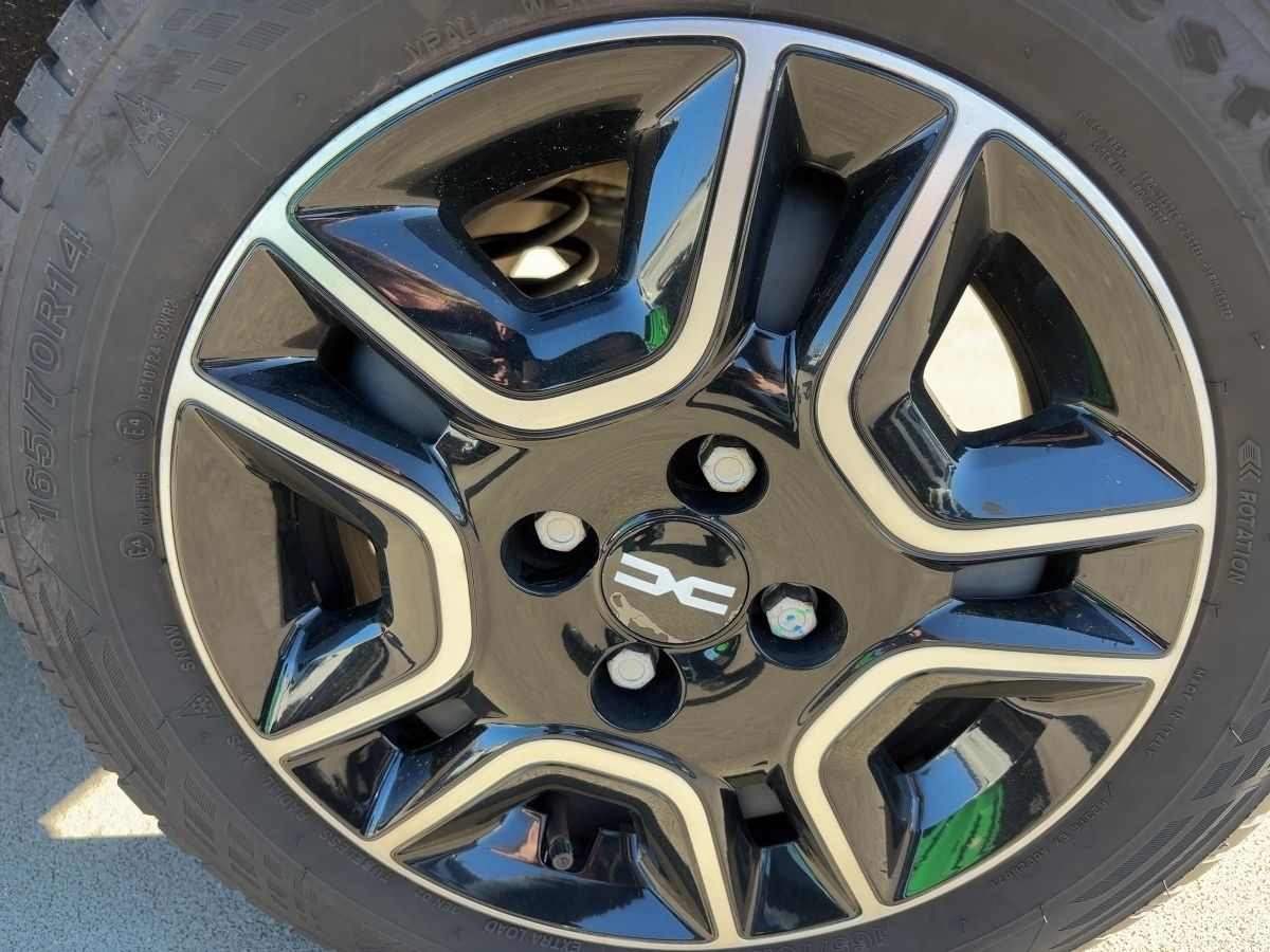 Fahrzeugabbildung Dacia Spring Essential 45 CCS Kamera GJR