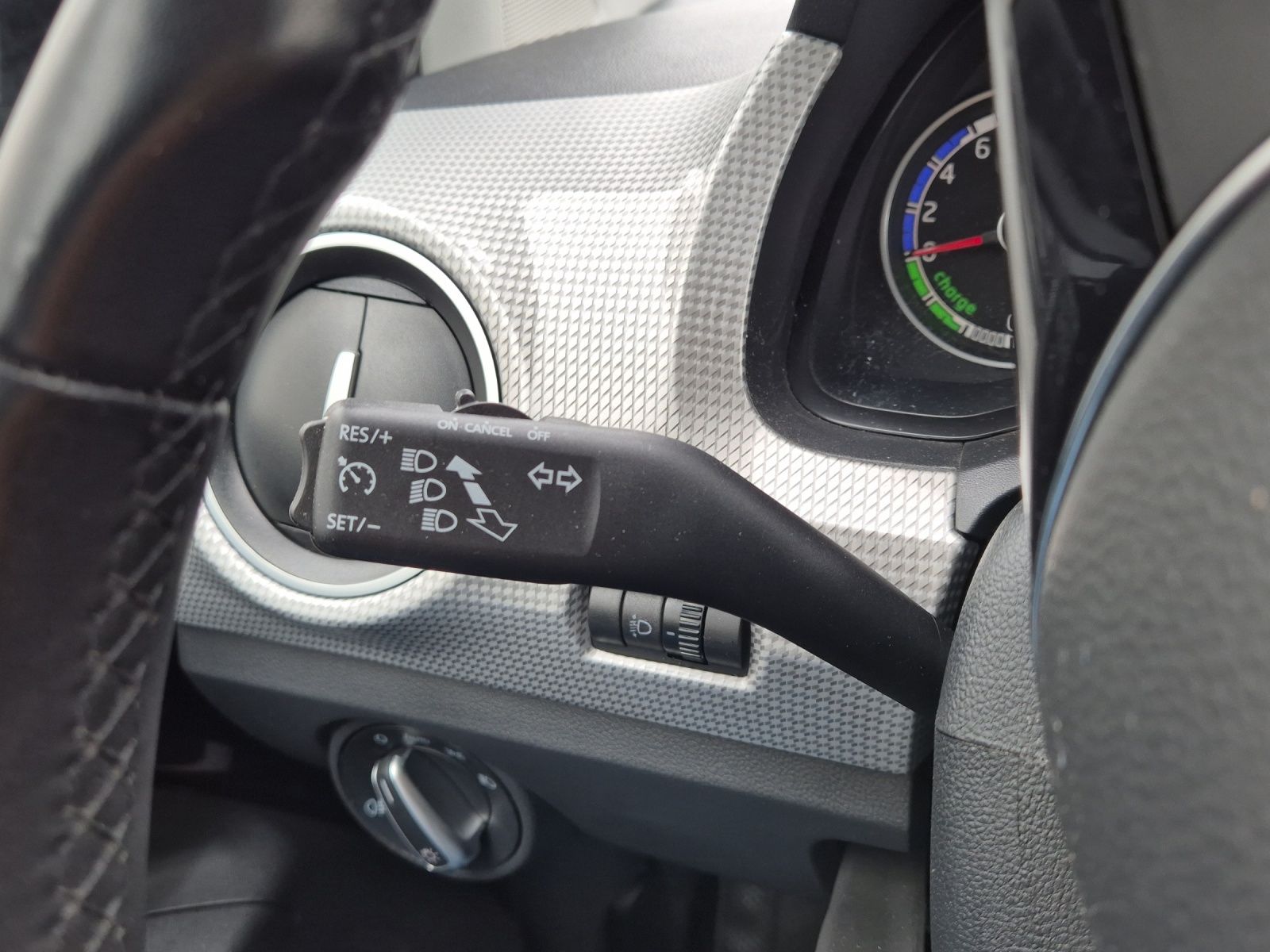 Fahrzeugabbildung Volkswagen up! e-up! Style Plus Matrix AID Klima GRA PDC SH
