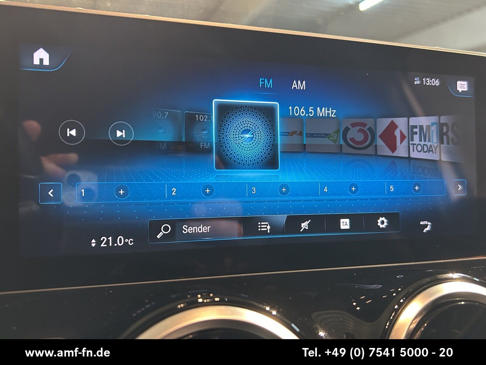 B 250 PROGRESSIVE AHK LED MBUX RFK GRA SHZG