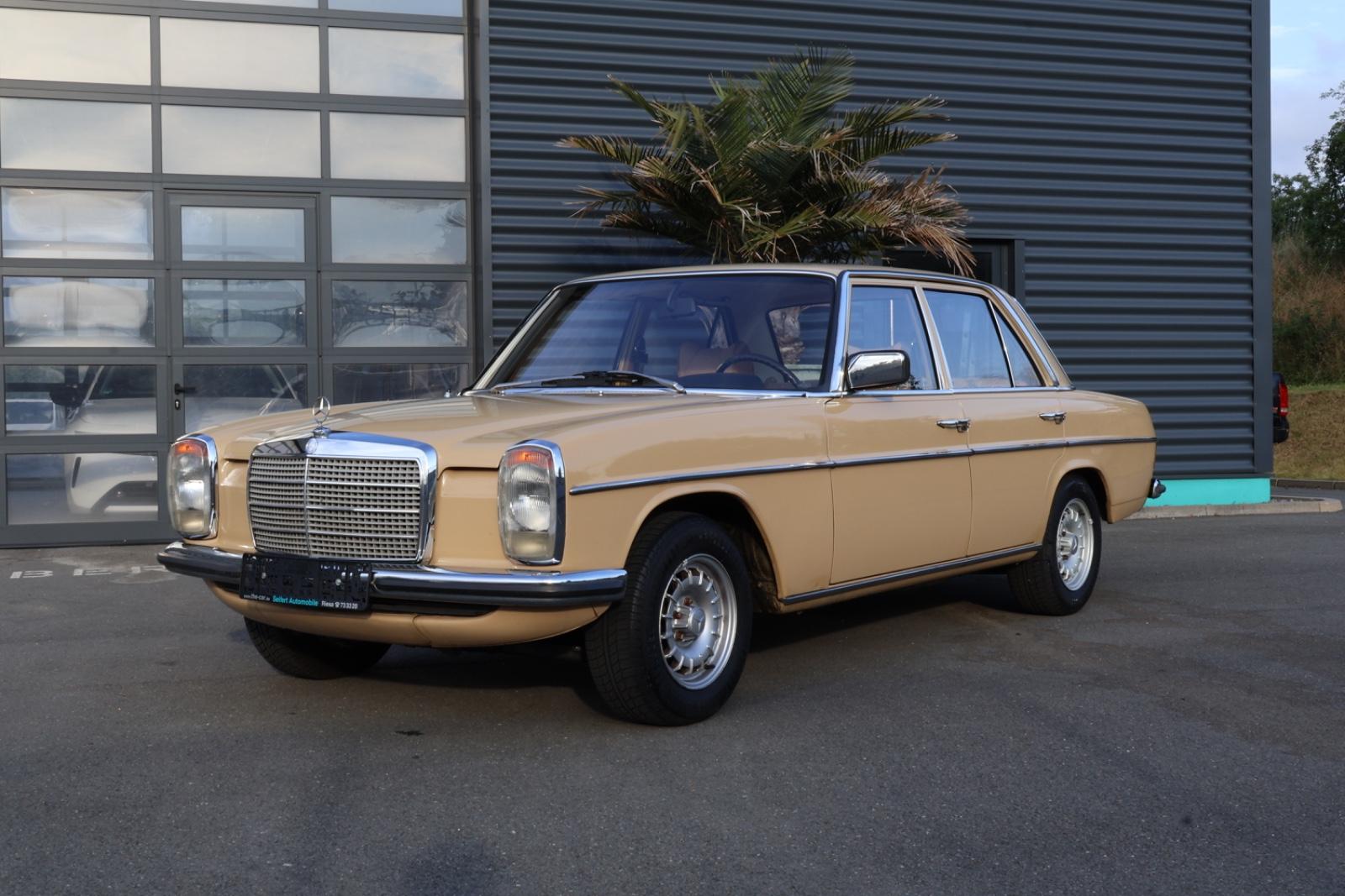 Mercedes-Benz Strich8 W115 Rostfrei/Top Zustand