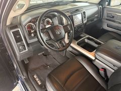 DODGE RAM 1500 V8 5,7L HEMI BIG HORN 4x4