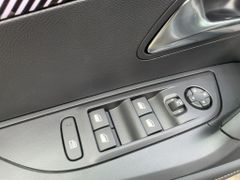 Foto Nummer 12: PEUGEOT 2008