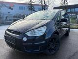 Ford S-Max 2,5 Titanium*XENON*NAVI*KLIMA*TÜV 07/26 - Ford S-Max mit Benzin-Antrieb: Kleinbus, 2.5