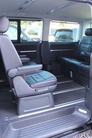 Volkswagen T6.1 Multivan Comfortline 150PS DSG AHK Standhzg