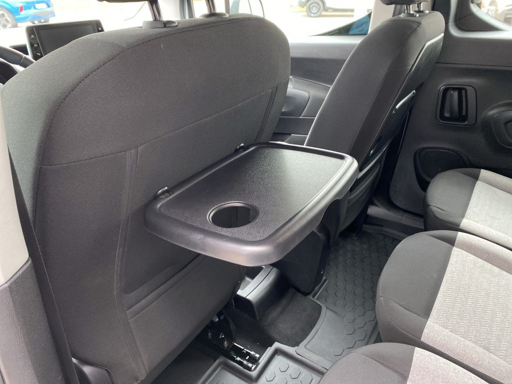 Fahrzeugabbildung Citroën Berlingo M PT 110 FEEL *Keyless*Farb-Touch*PDC*