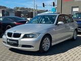 BMW 320i Limousine Automatik *SCHIEBEDACH*PDC - gebrauchte BMW 320 aus dem Jahr 2006