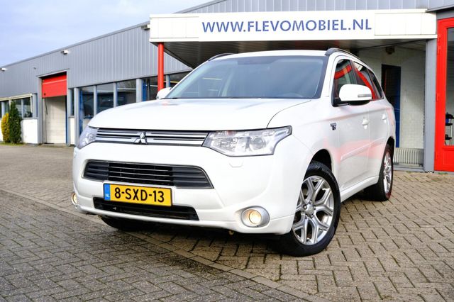 Mitsubishi Outlander 2.0 PHEV Instyle Aut. Pano|Xenon|Leder