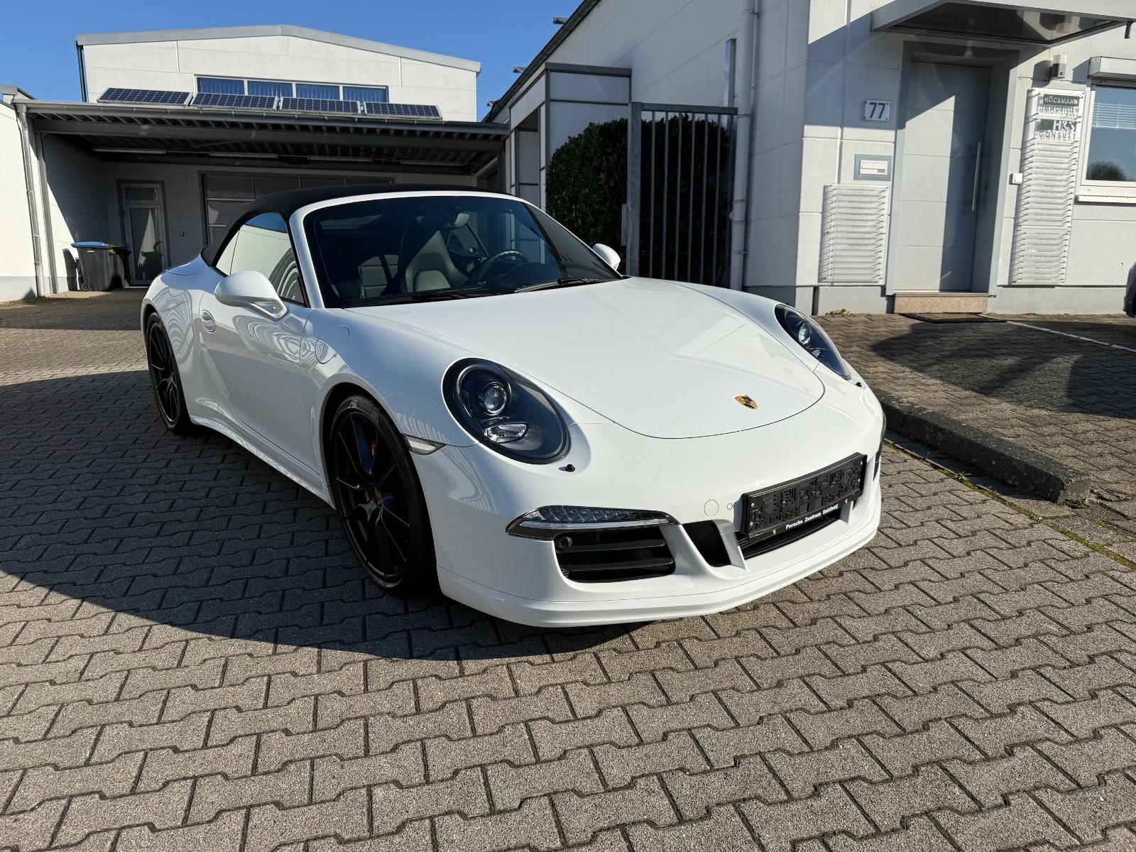 Porsche 911 / 991 Carrera GTS Cabrio PDK / ERST 13840 KM