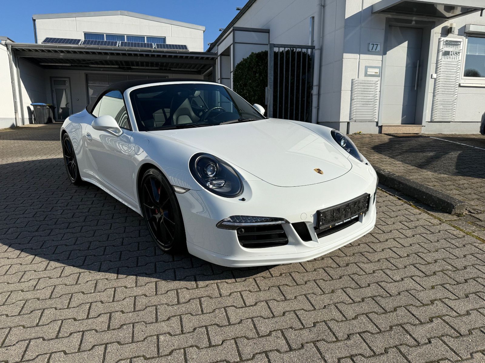 PORSCHE 911 / 991 Carrera GTS Cabrio PDK / ERST 13840 KM