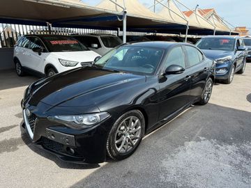 Alfa-Romeo Giulia - 2