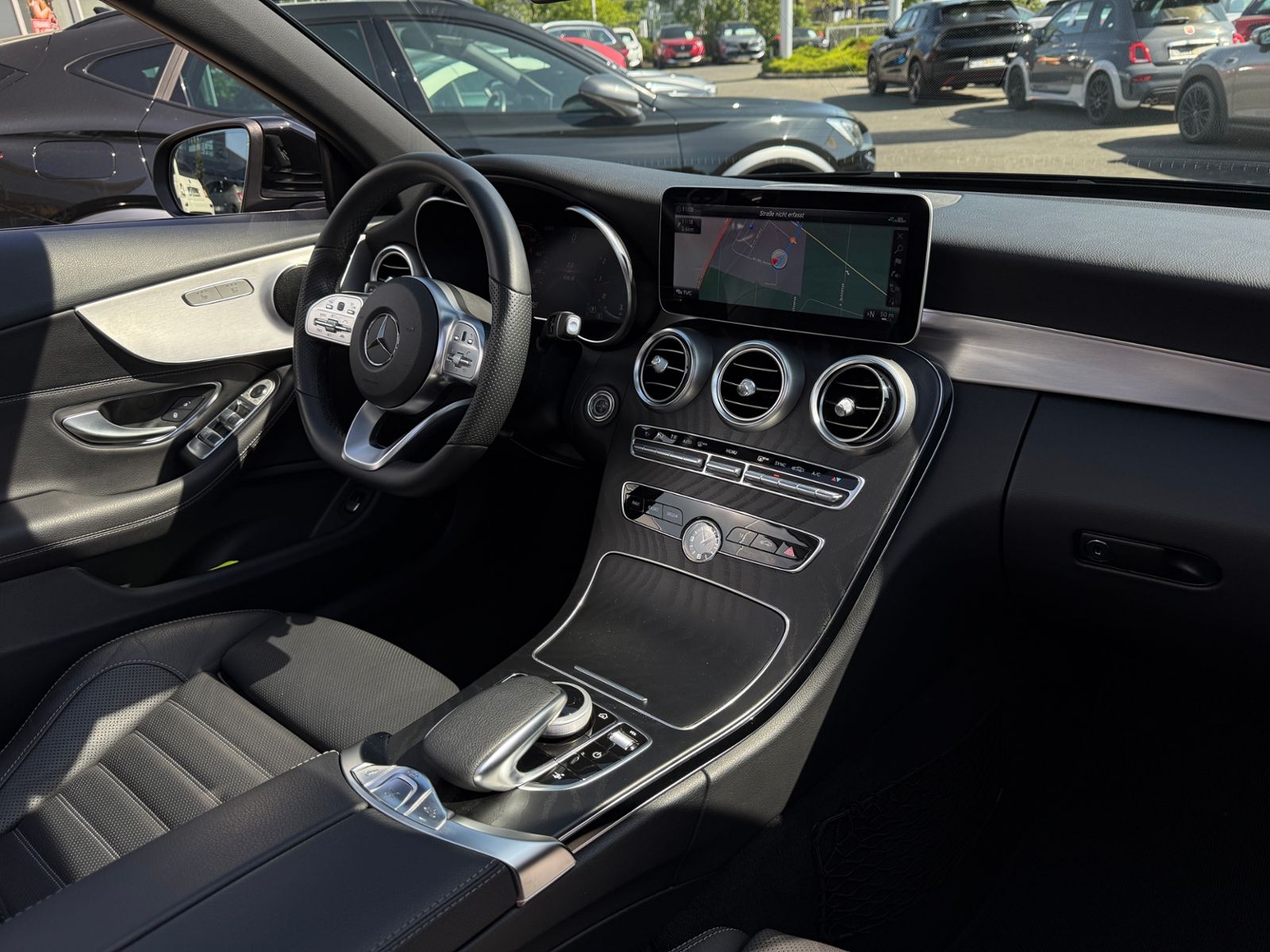 Fahrzeugabbildung Mercedes-Benz C200 AMG-Line LED NAVI ALU
