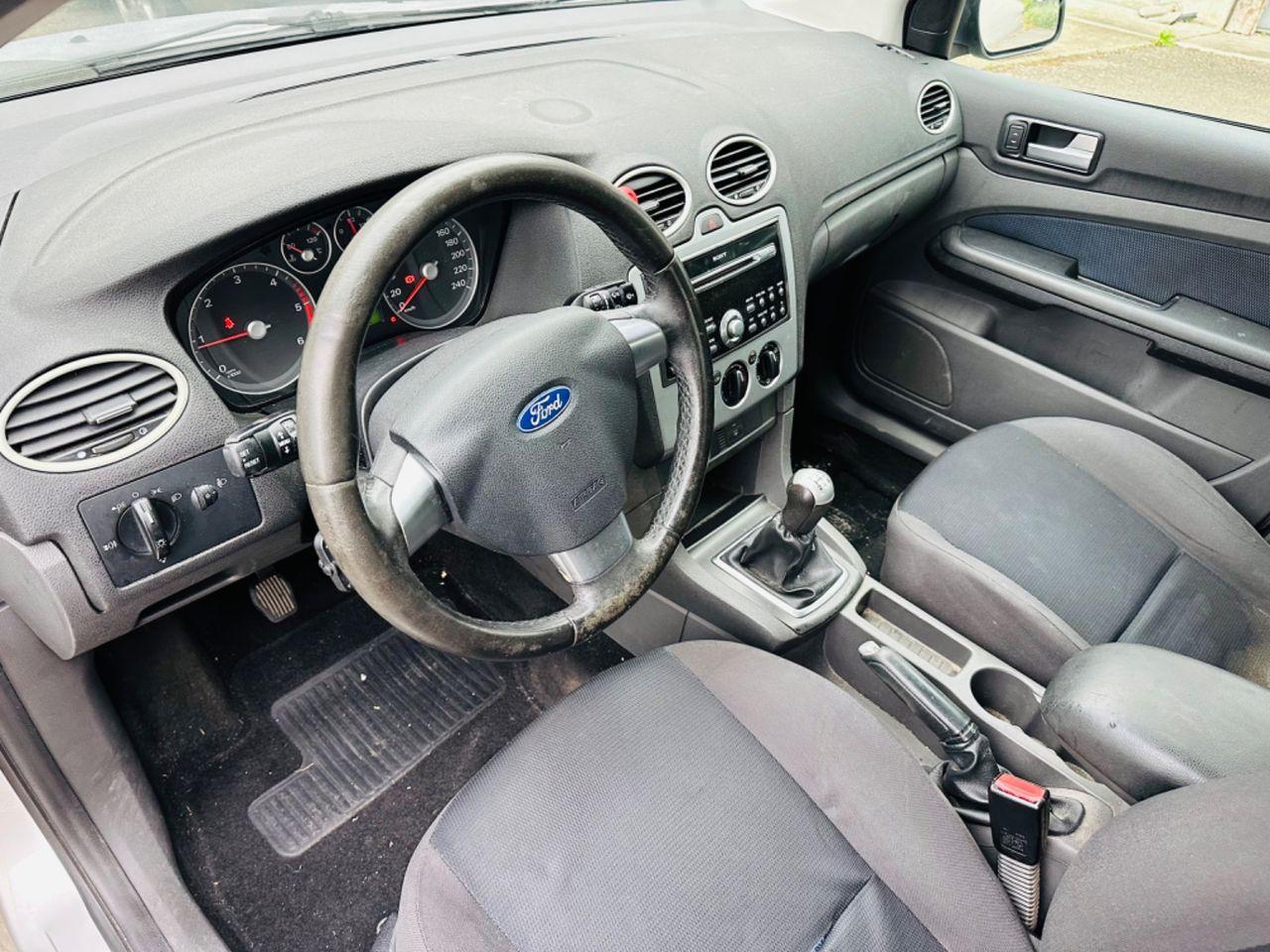 Ford Focus 2007 — photo 14