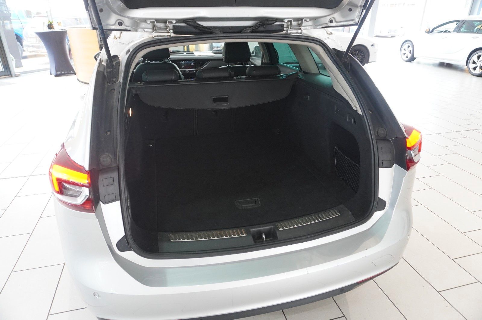 Fahrzeugabbildung Opel Insignia B ST 1.5T DYNAMIC NAVI/LED/KAMERA/DAB+