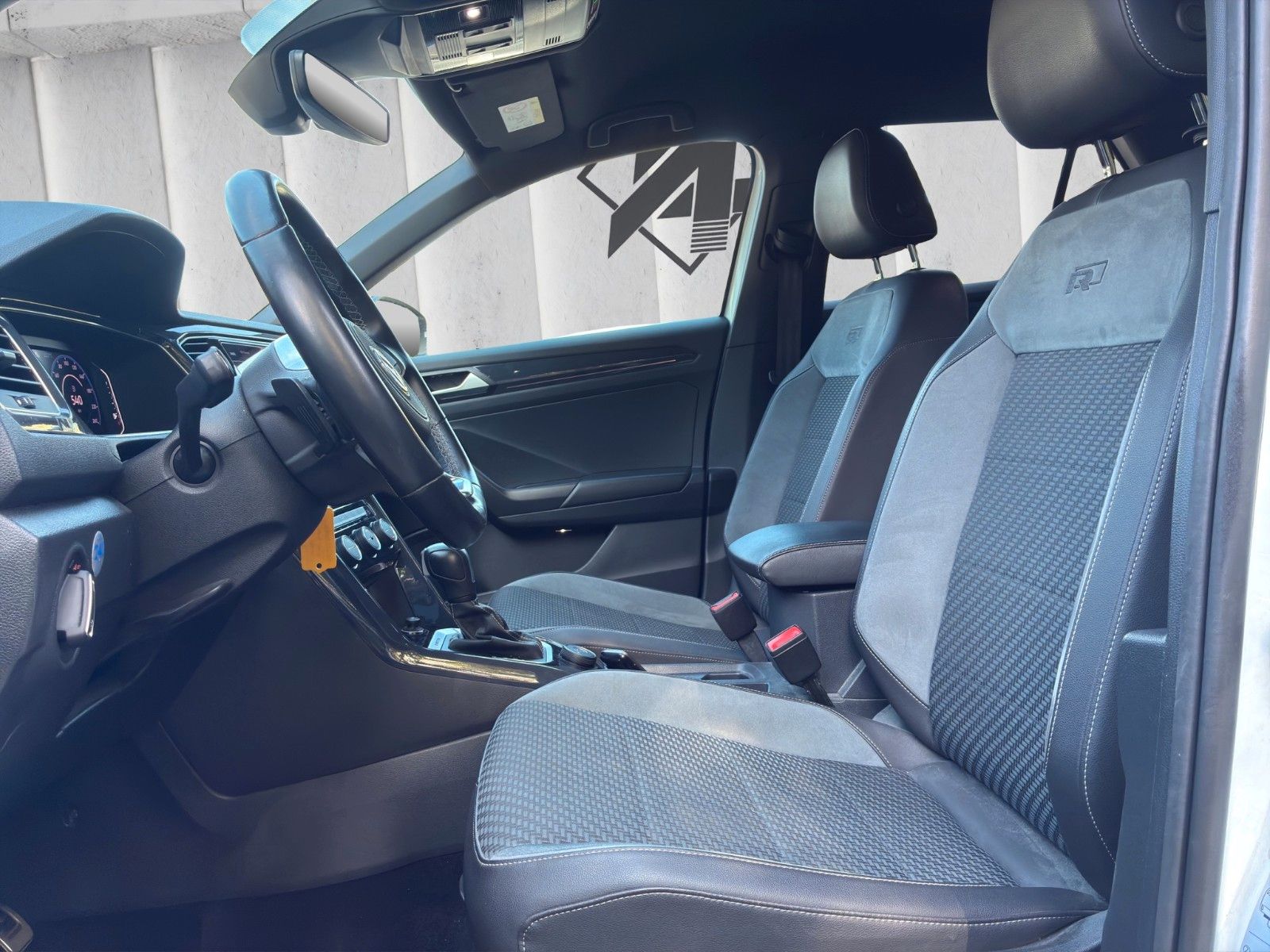 Fahrzeugabbildung Volkswagen T-Roc R-Line*Sport 4M*DSG*AHK*Navi Kamera**