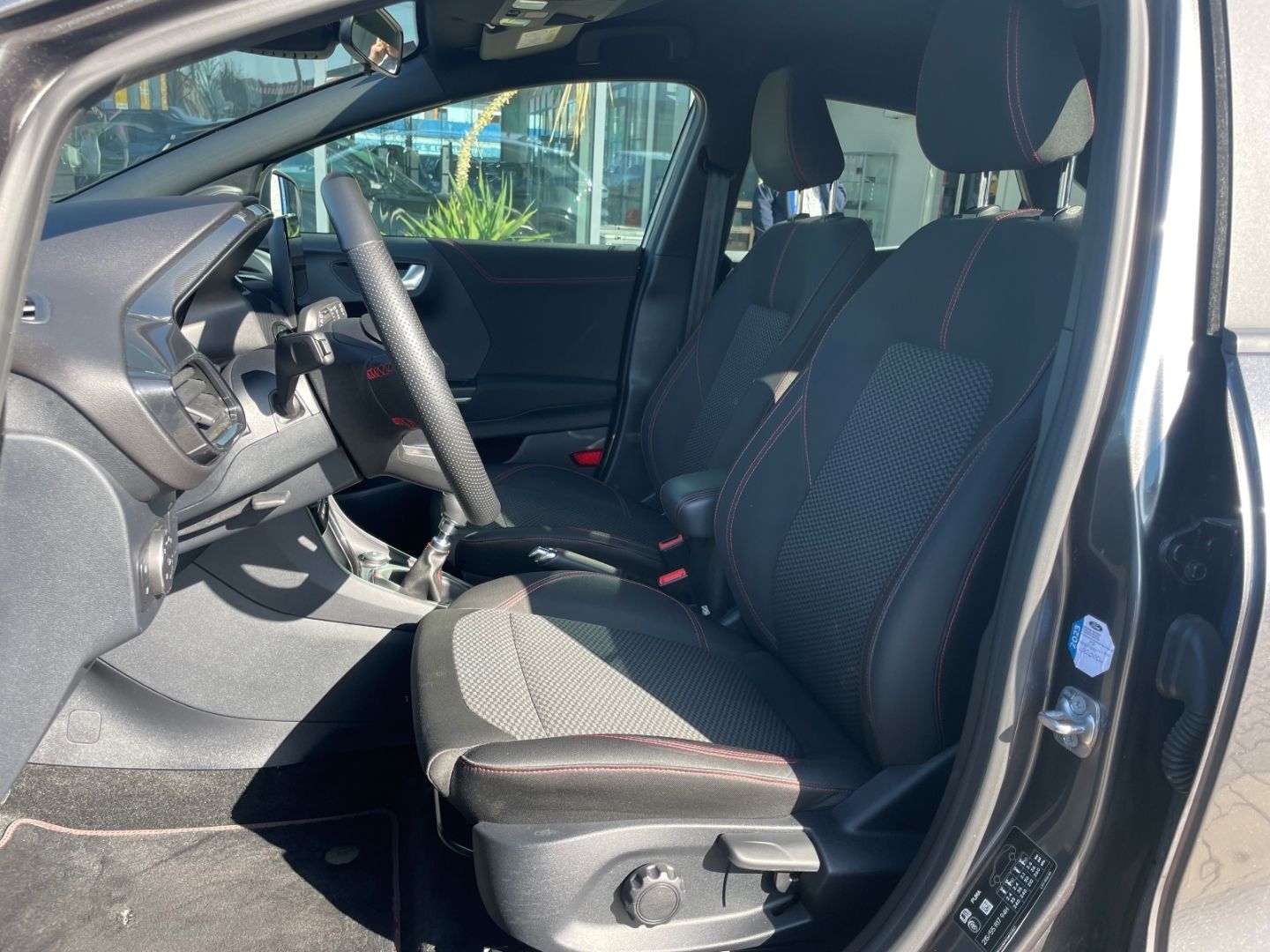 Fahrzeugabbildung Ford Puma ST-Line VerkehrszeichenERK Kamera DAB Navi