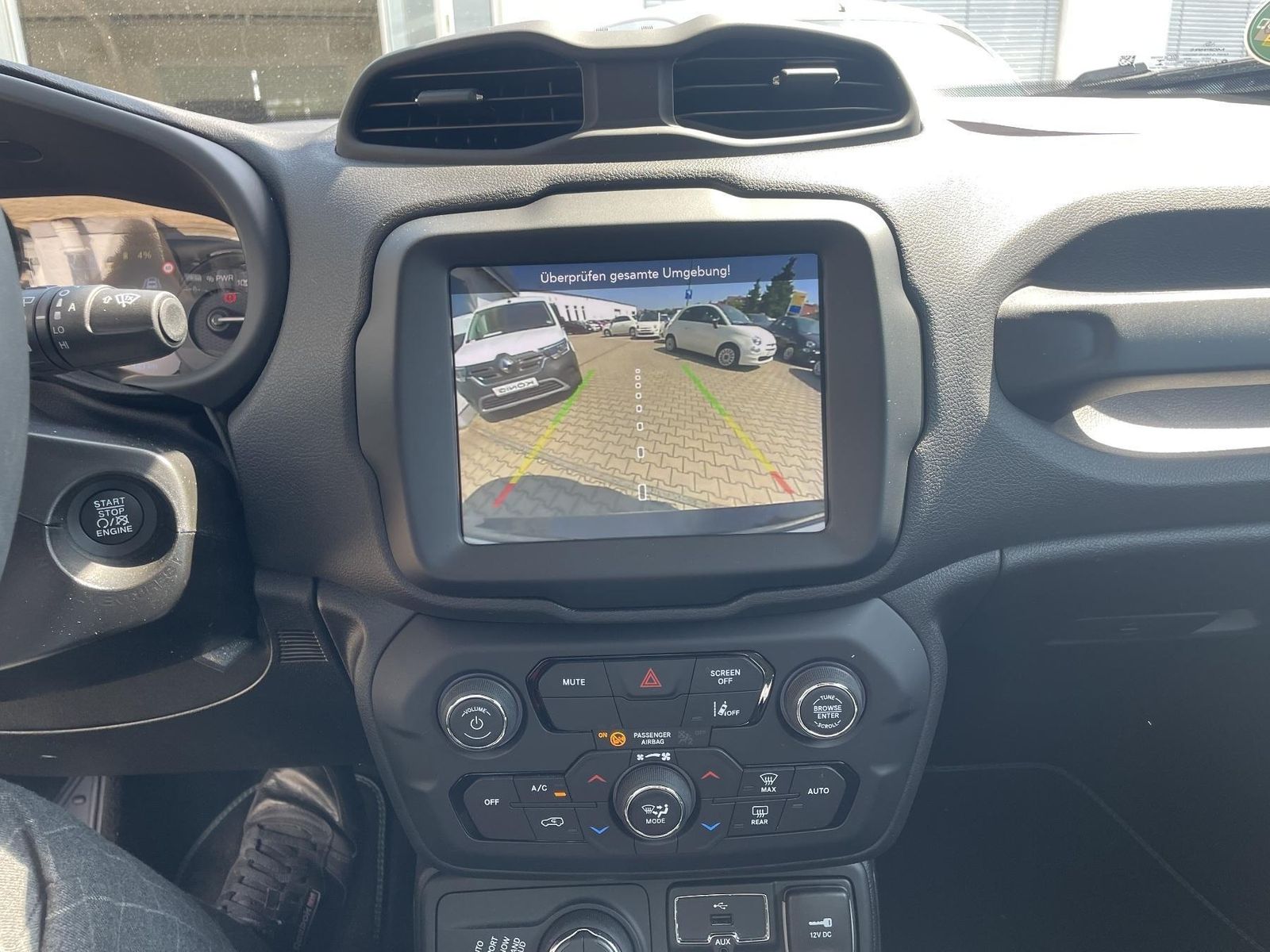 Jeep Renegade - Bild 12